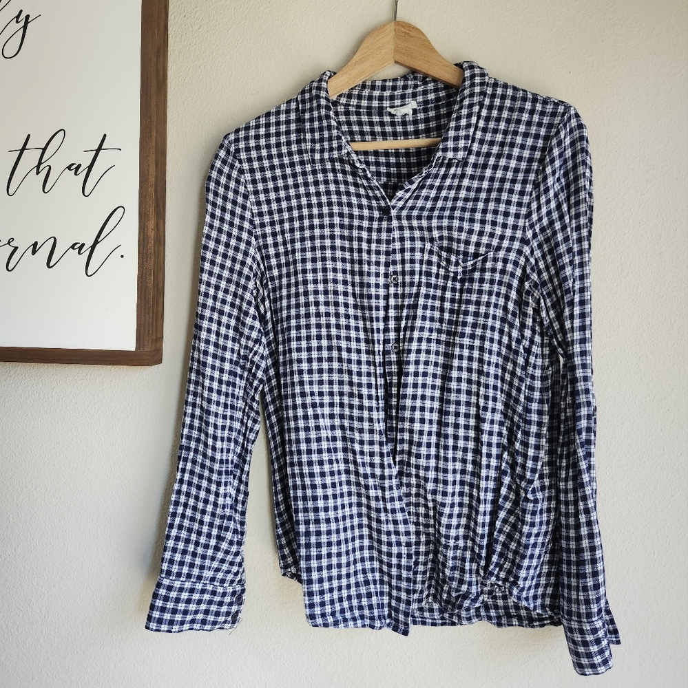 Good Condition Soft Joie Button Up